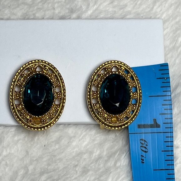Vintage Gold-Tone Clip-On Earrings With Dark Teal Glass Oval Stones & Filigree - Picture 5 of 5